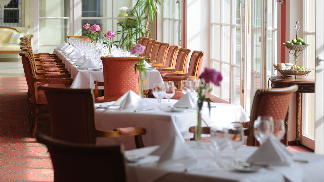 Schlosshotel Neckarbischofsheim Exterior foto