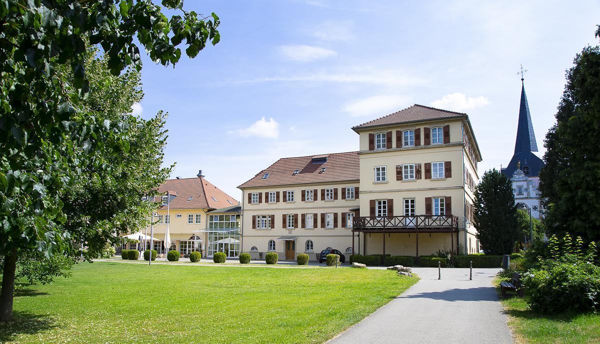 Schlosshotel Neckarbischofsheim Exterior foto